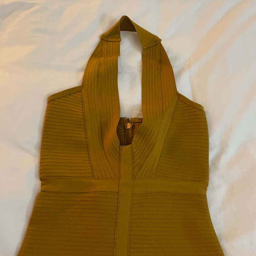 Bodycon bandage V-neck dress size M